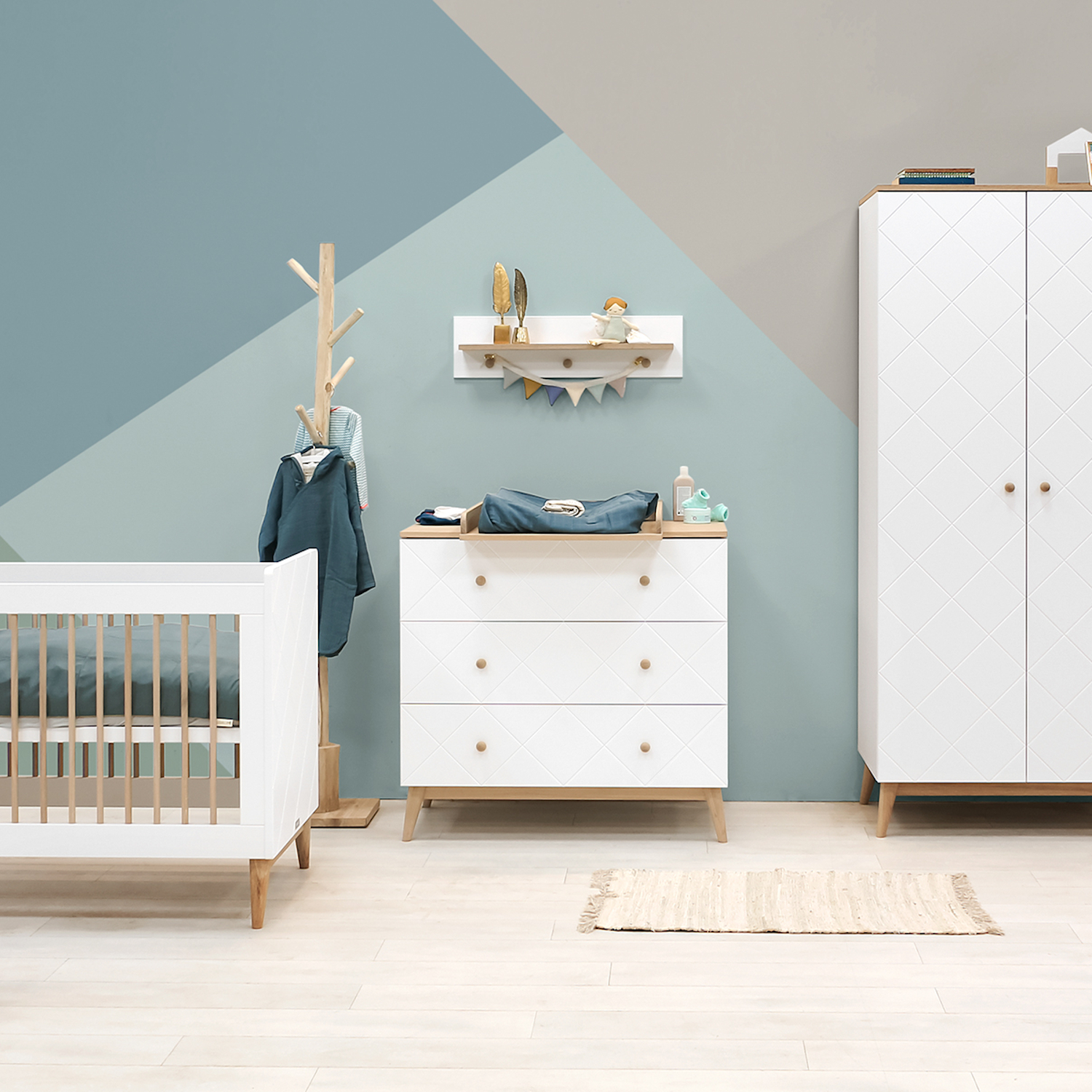Bopita Paris Babykamer Wit / Eiken | Bed 70 x 140 cm + Commode + Kast 3-deurs