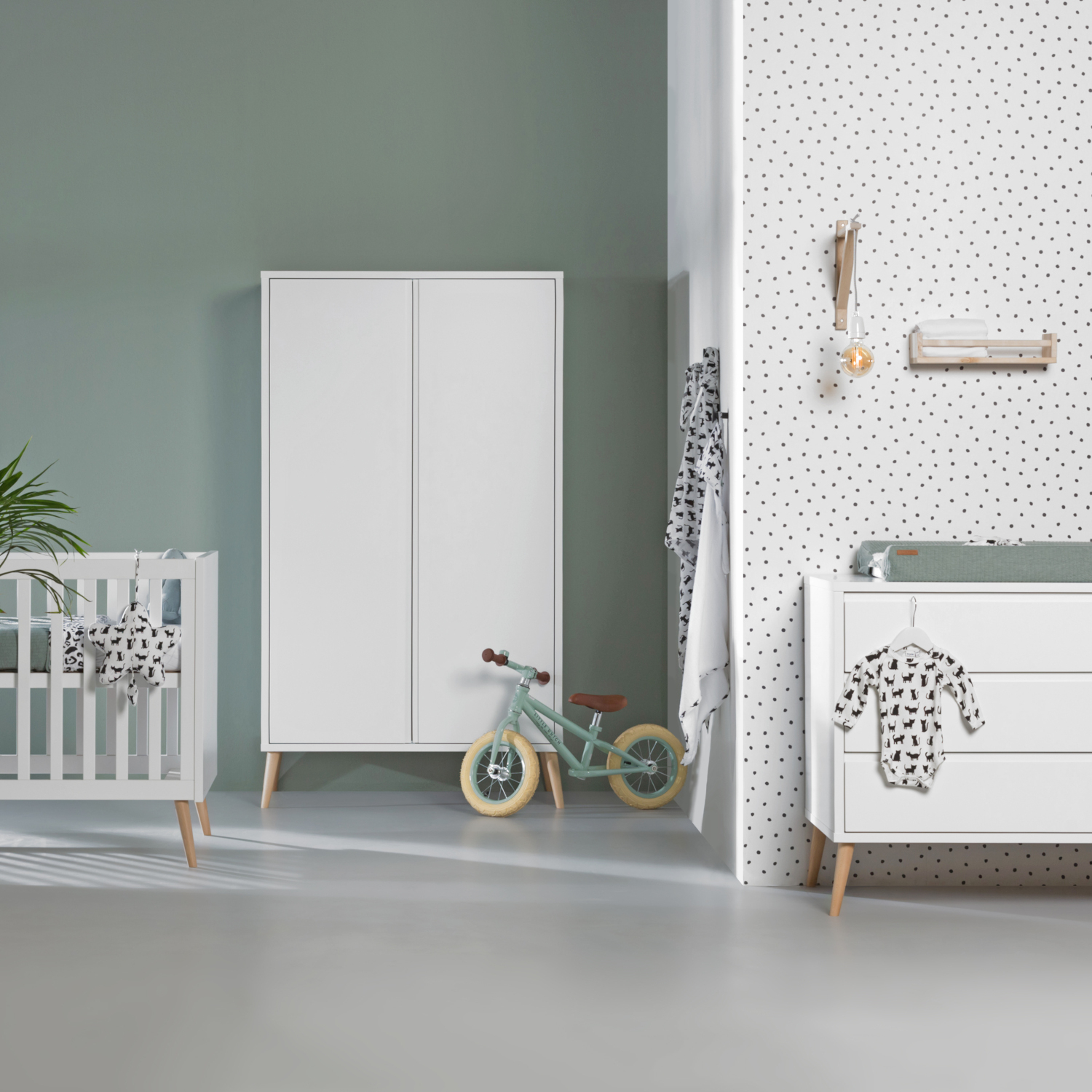 Europe Baby Sterre Babykamer Wit | Commode + Kast