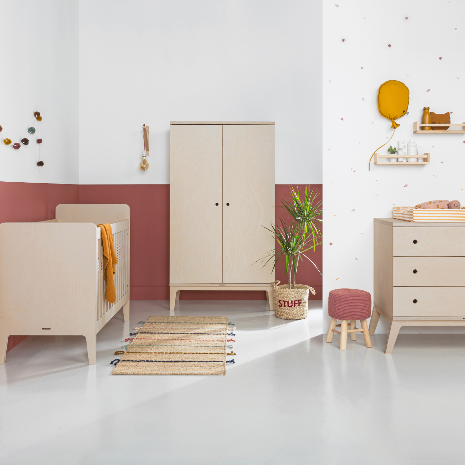 Kidsmill Liv Babykamer Naturel | Bed 60 x 120 cm + Commode + Kast